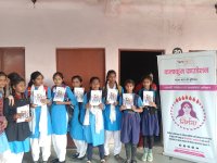 Stayfree_Menstrupedia_workshop_2.jpeg